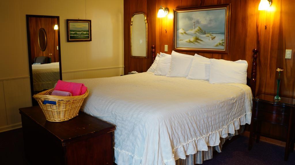 Harbor Haus Inn & Suites ハーマン 部屋 写真