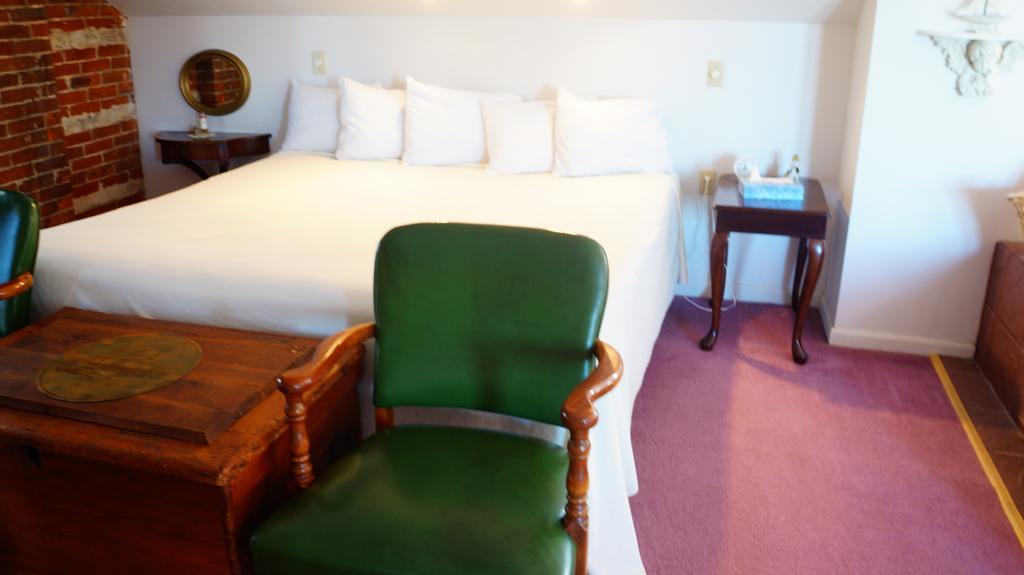 Harbor Haus Inn & Suites ハーマン 部屋 写真
