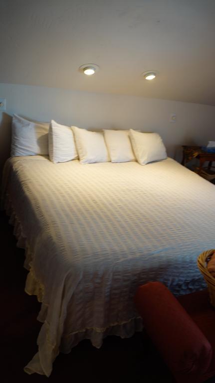 Harbor Haus Inn & Suites ハーマン エクステリア 写真