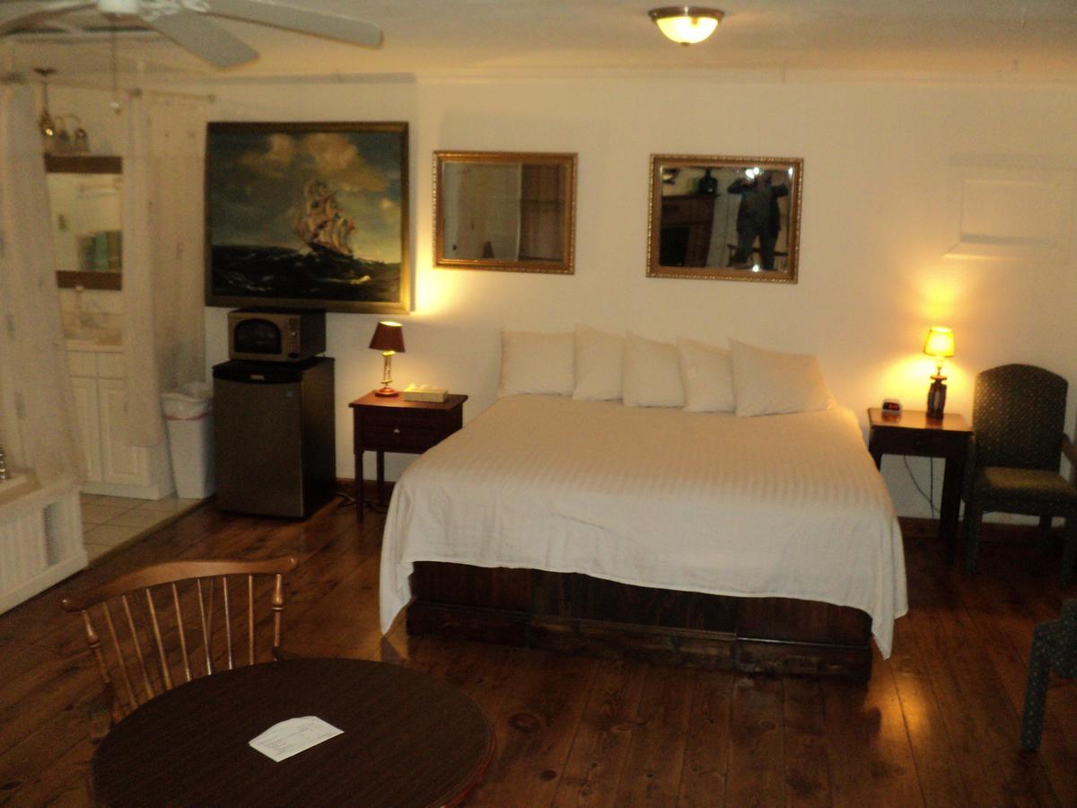 Harbor Haus Inn & Suites ハーマン エクステリア 写真