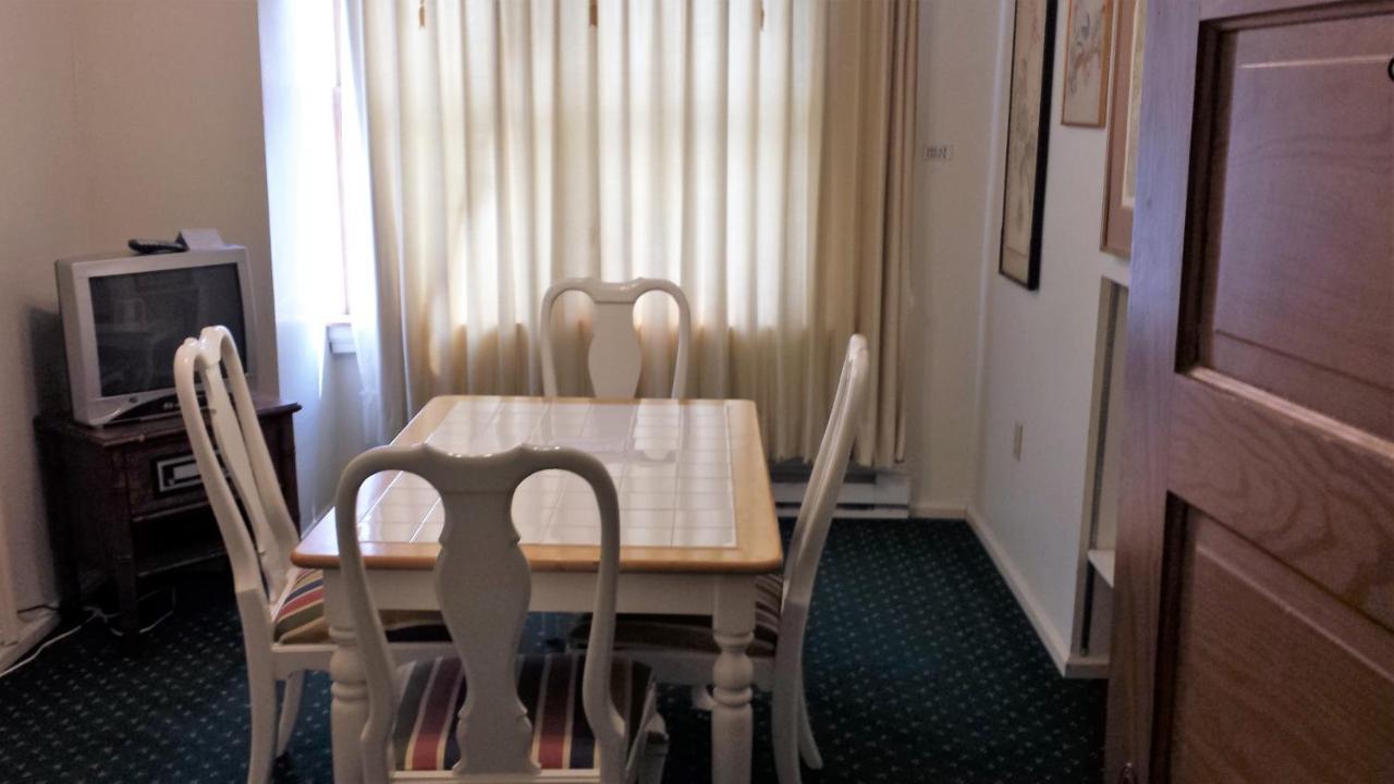 Harbor Haus Inn & Suites ハーマン エクステリア 写真